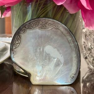 Mother ofPearl Hibiscus Carved Caviar Dish